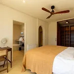 Primavera Renovated Seaview In