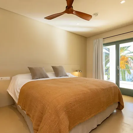 别墅 Primavera Renovated Seaview In 马翁