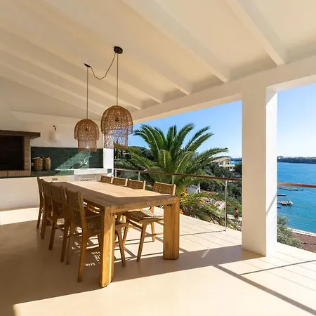 Primavera Renovated Seaview In Villa *