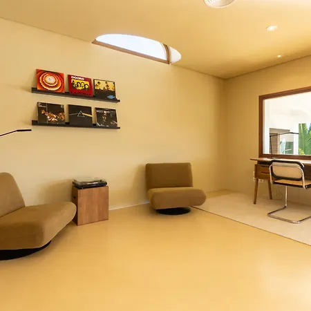 Primavera Renovated Seaview In Villa *