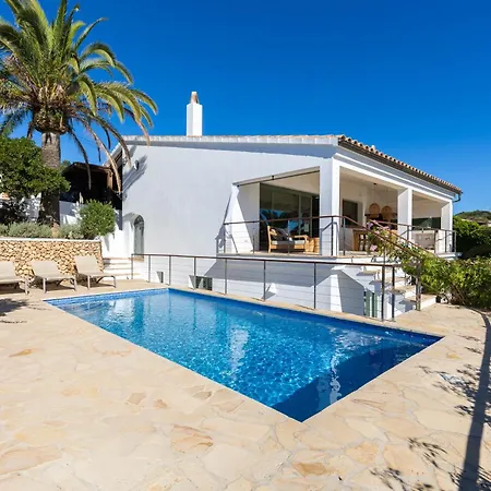 Primavera Renovated Seaview In Villa