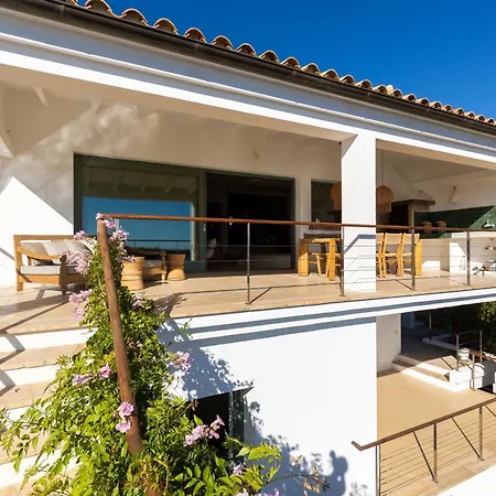 Primavera Renovated Seaview In Villa Mahón