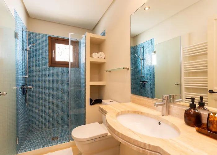 Primavera Renovated Seaview In Villa *