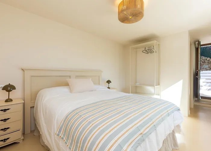 Primavera Renovated Seaview In Villa